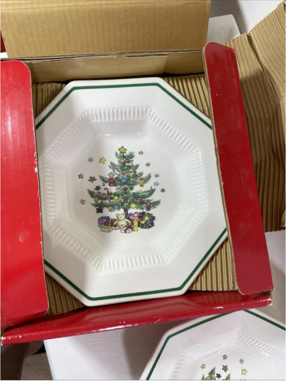 Nikko Japan Christmastime Octagonal Rim Soup Plates Set of 4 Bowls in Box